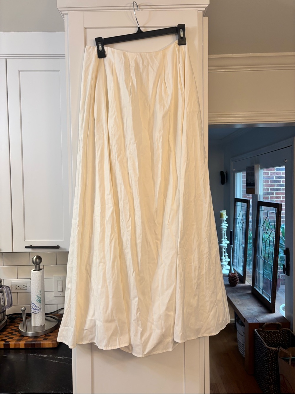 new Reformation Lucy cotton poplin maxi skirt in ivory - Picture 5 of 10